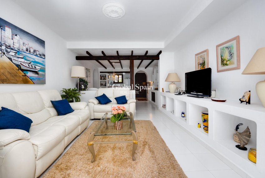 Venta - APARTAMENTO -
TORREVIEJA - Playa de los Locos