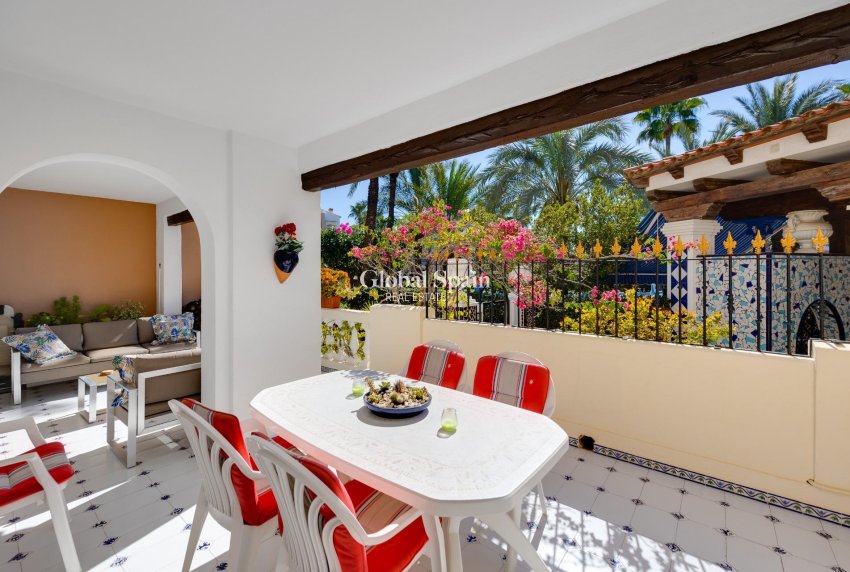 Venta - APARTAMENTO -
TORREVIEJA - Playa de los Locos