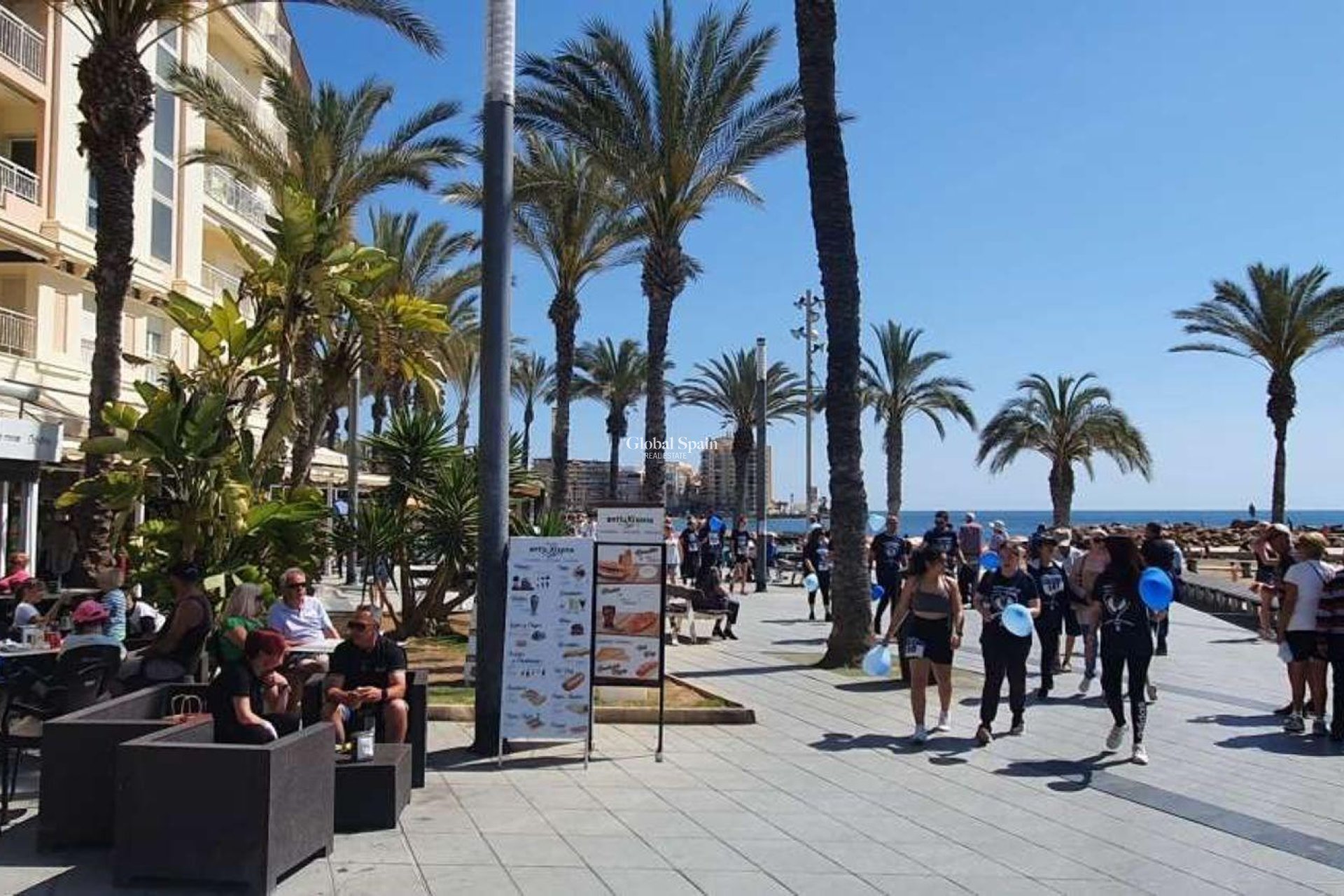 Venta - APARTAMENTO -
TORREVIEJA - Playa de los Locos