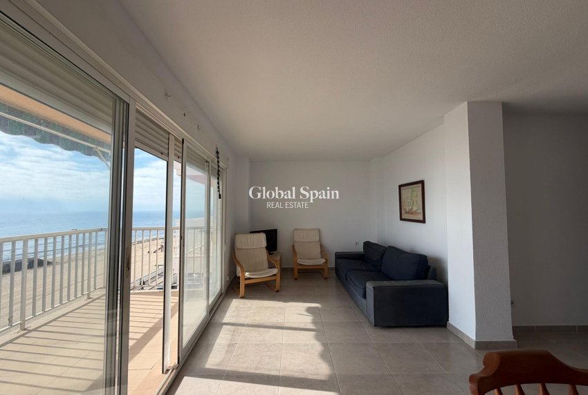 Venta - APARTAMENTO -
TORREVIEJA - Playa de los Locos
