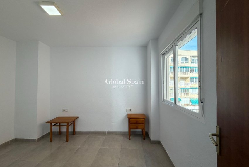 Venta - APARTAMENTO -
TORREVIEJA - Playa de los Locos
