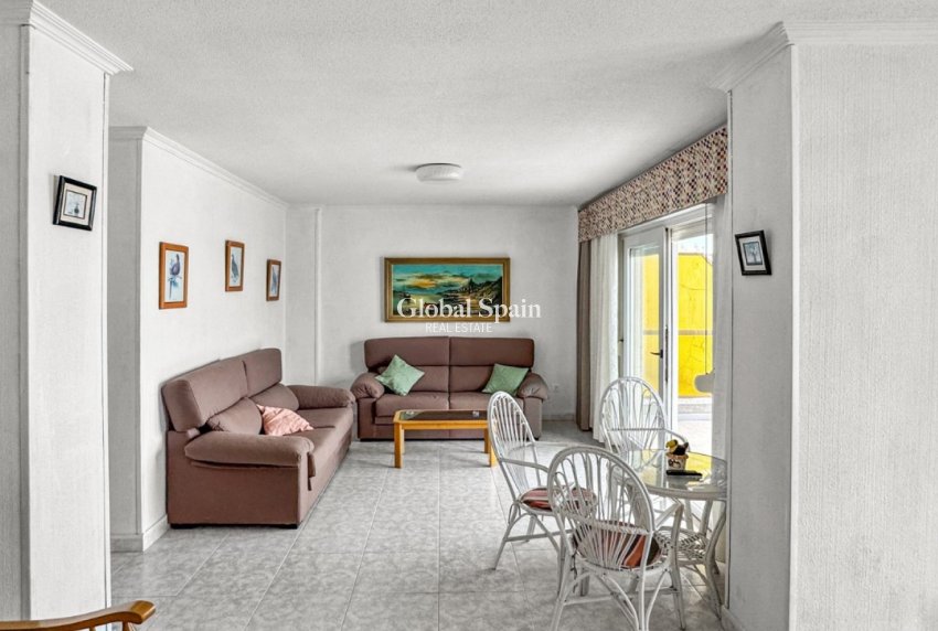 Venta - APARTAMENTO -
TORREVIEJA - Playa de los Locos
