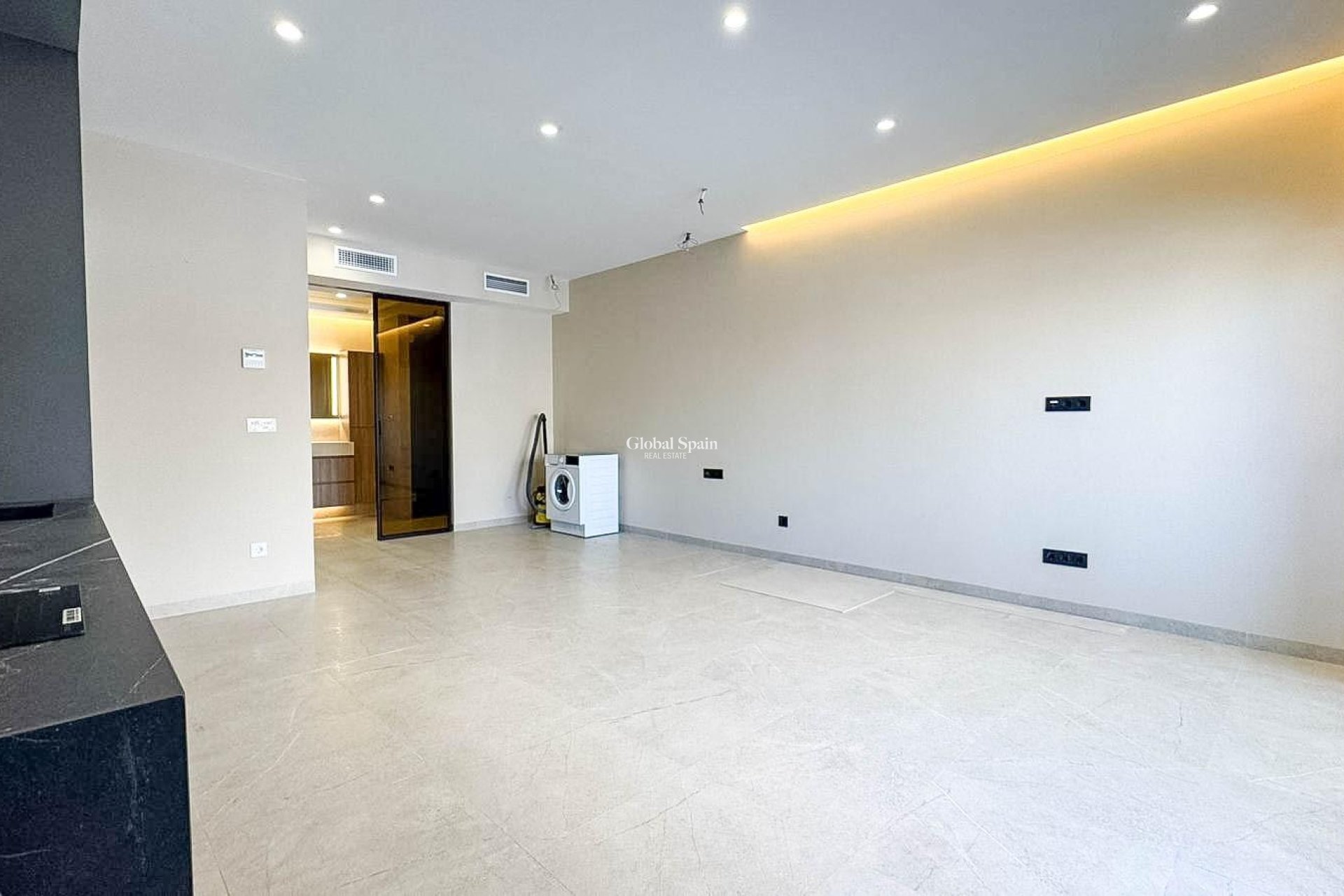 Venta - APARTAMENTO -
TORREVIEJA - Playa de los Locos