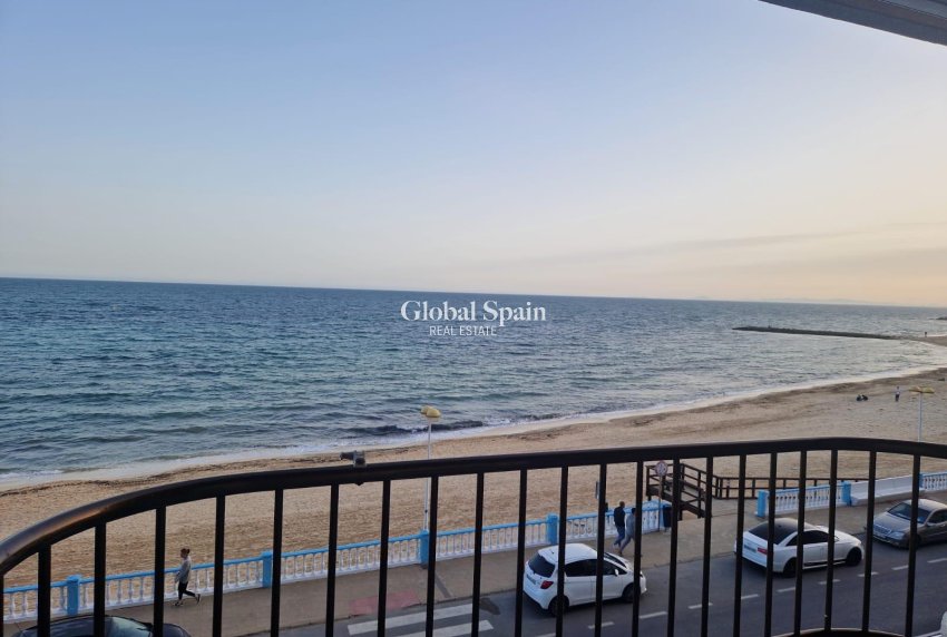 Venta - APARTAMENTO -
TORREVIEJA - Playa de los Locos