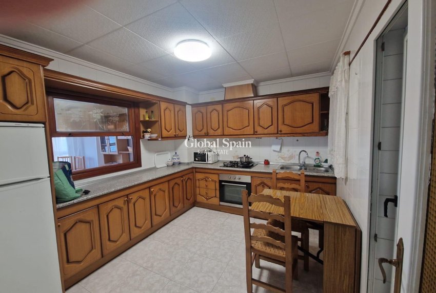 Venta - APARTAMENTO -
TORREVIEJA - Playa de los Locos