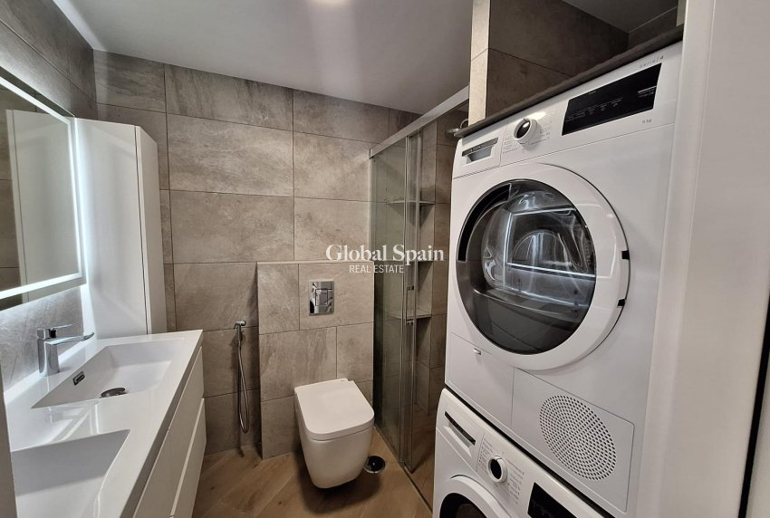 Venta - APARTAMENTO -
TORREVIEJA - Playa de los Locos