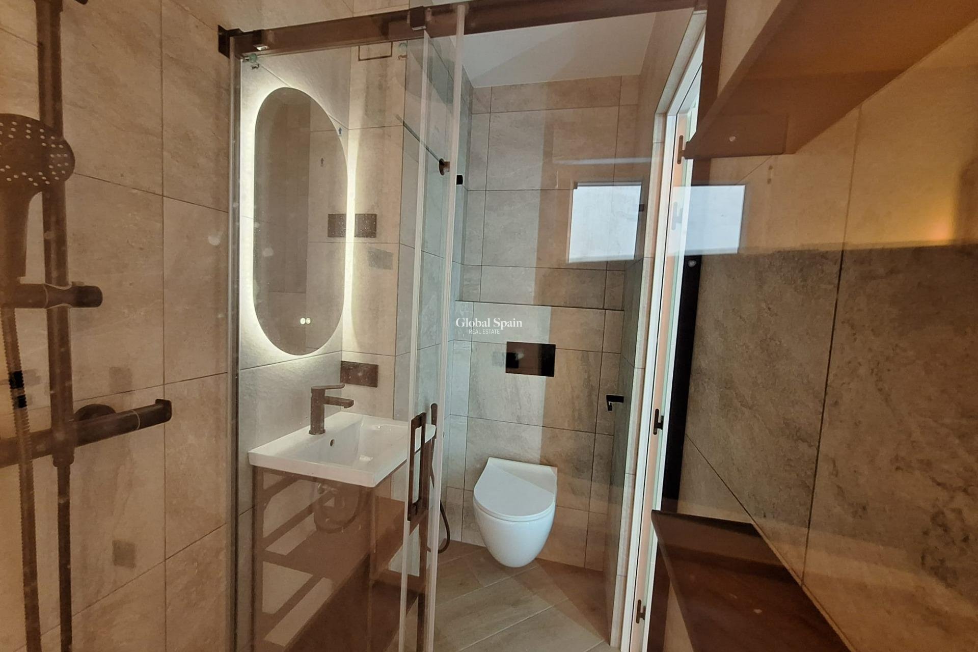 Venta - APARTAMENTO -
TORREVIEJA - Playa de los Locos