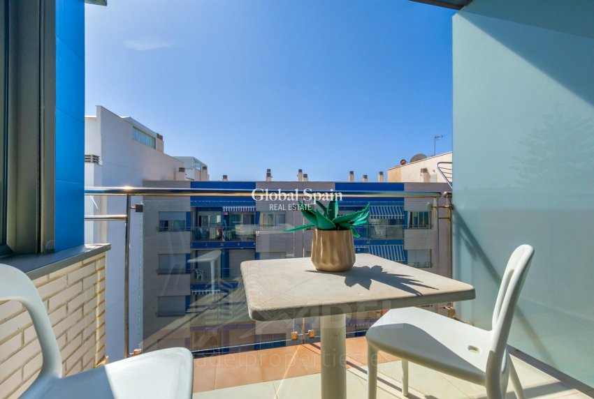 Venta - APARTAMENTO -
TORREVIEJA - Playa de los Locos