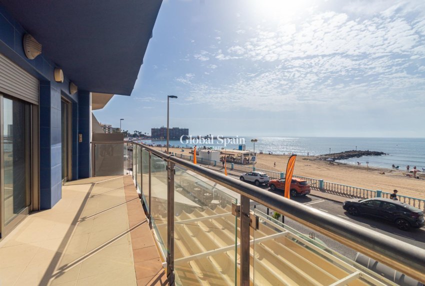 Venta - APARTAMENTO -
TORREVIEJA - Playa de los locos