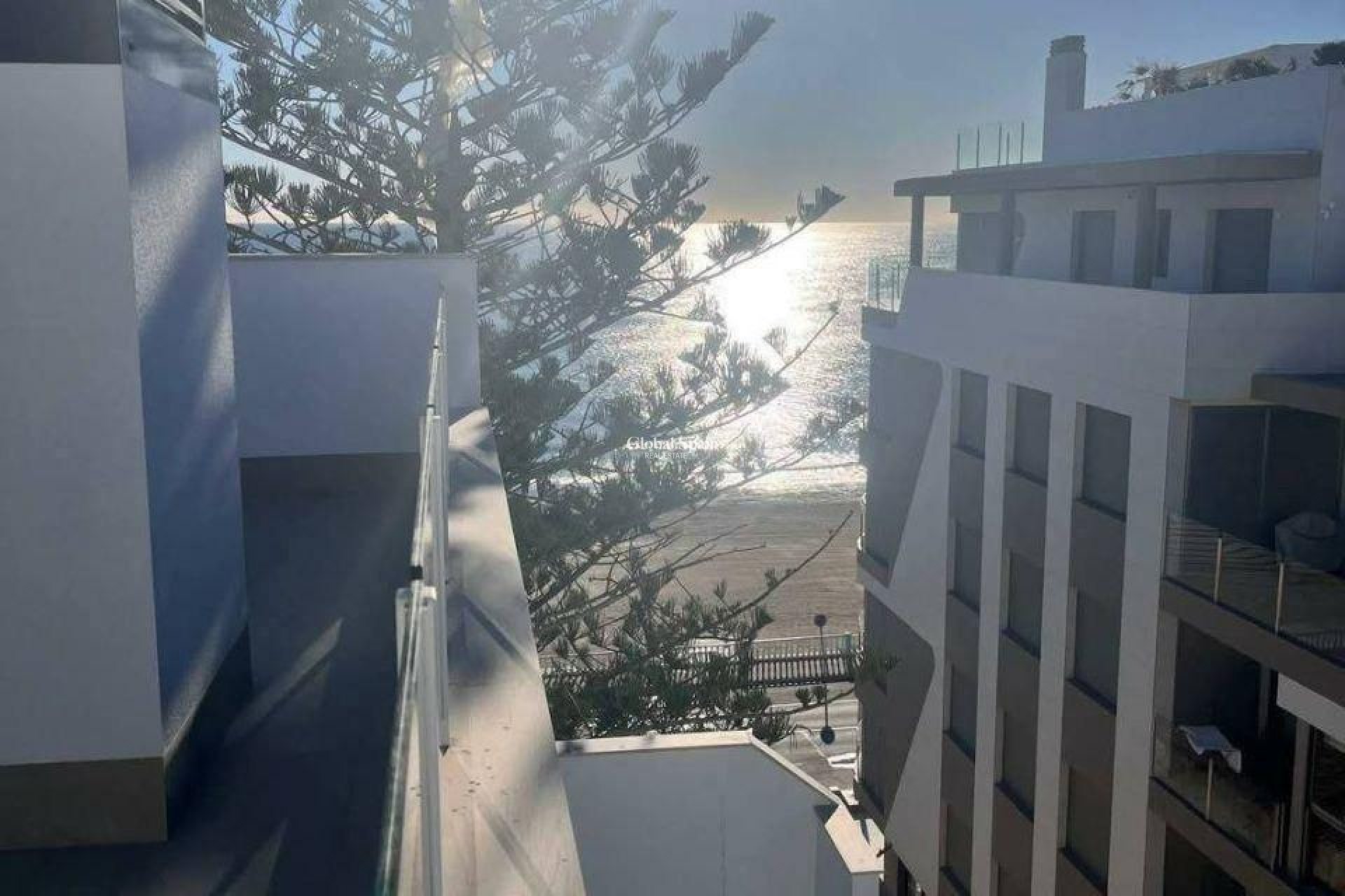 Venta - APARTAMENTO -
TORREVIEJA - Playa de los Locos