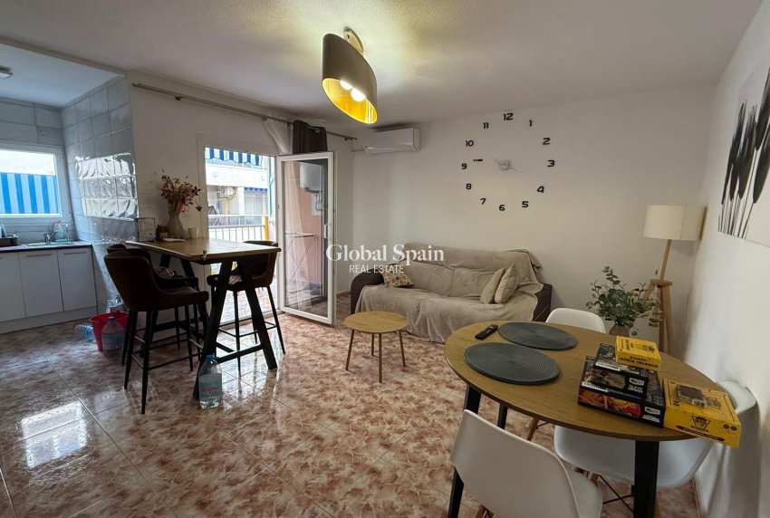 Venta - APARTAMENTO -
TORREVIEJA - Playa de los Locos