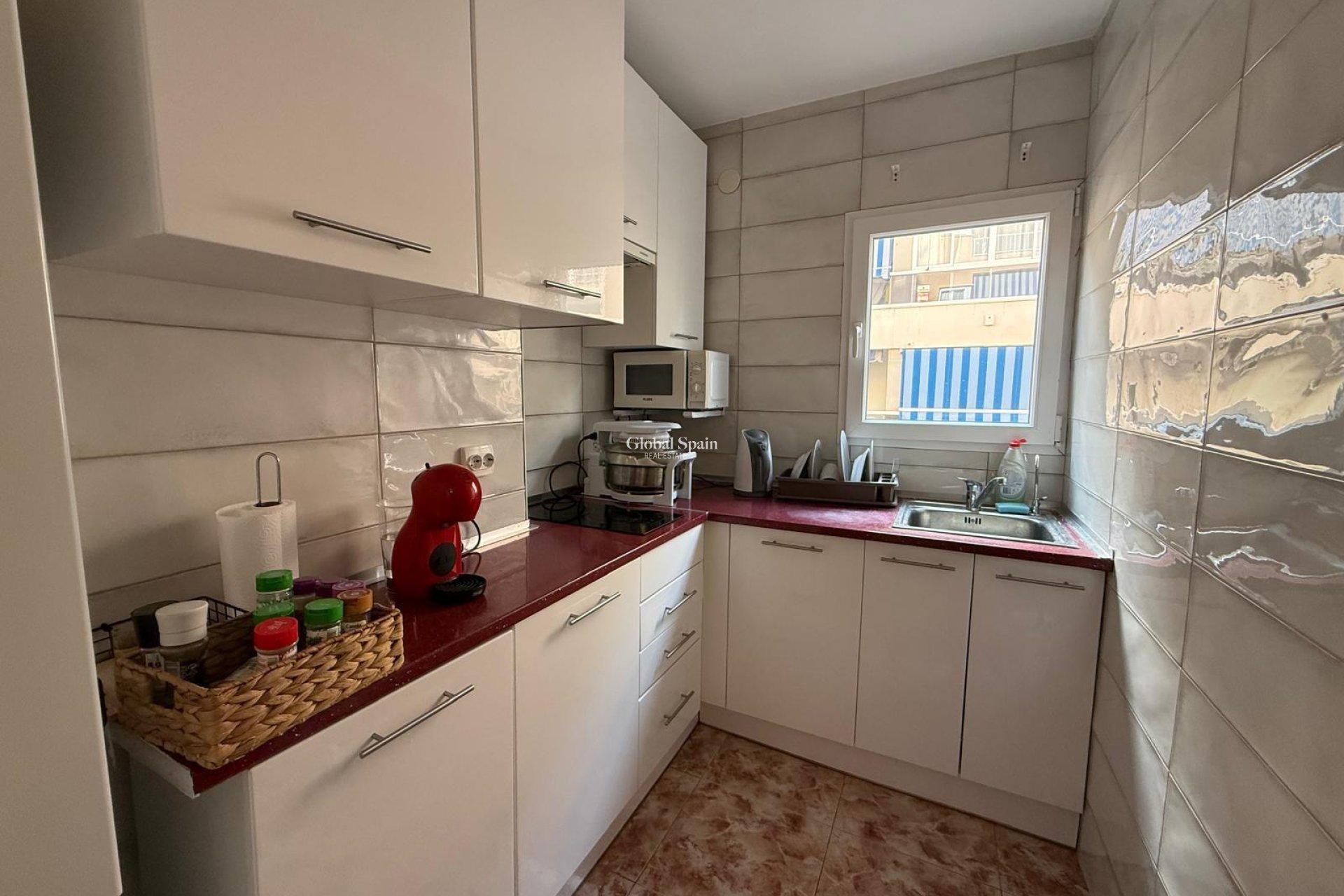 Venta - APARTAMENTO -
TORREVIEJA - Playa de los Locos