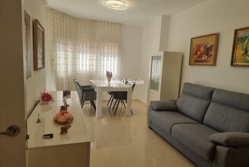 Venta - APARTAMENTO -
TORREVIEJA - Playa de los Locos