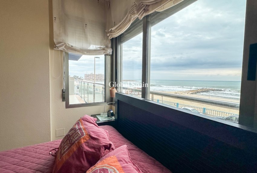 Venta - APARTAMENTO -
TORREVIEJA - Playa de los Locos