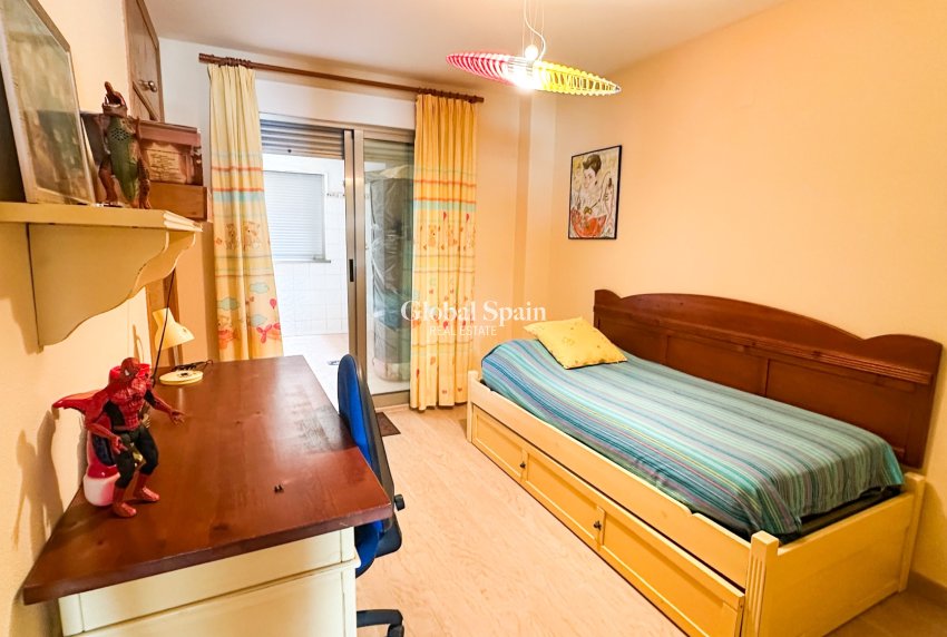 Venta - APARTAMENTO -
TORREVIEJA - Playa de los Locos