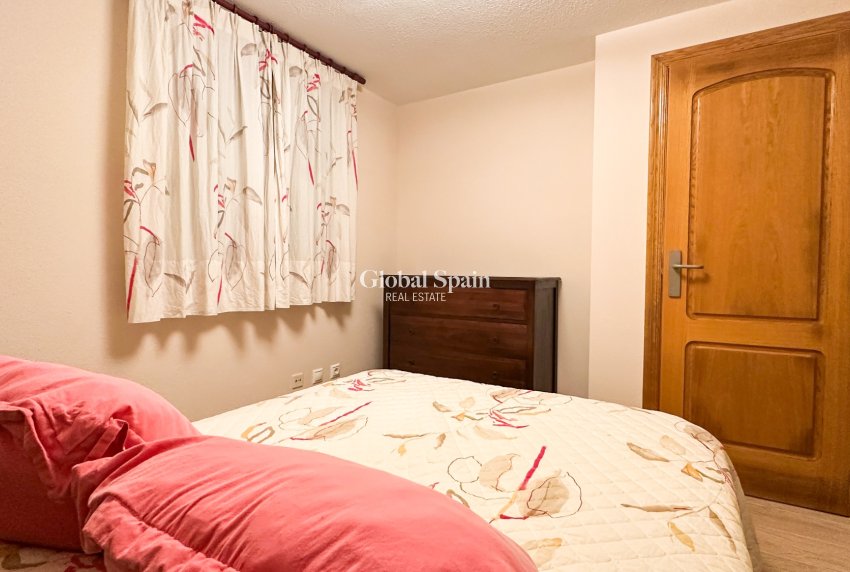 Venta - APARTAMENTO -
TORREVIEJA - Playa de los Locos