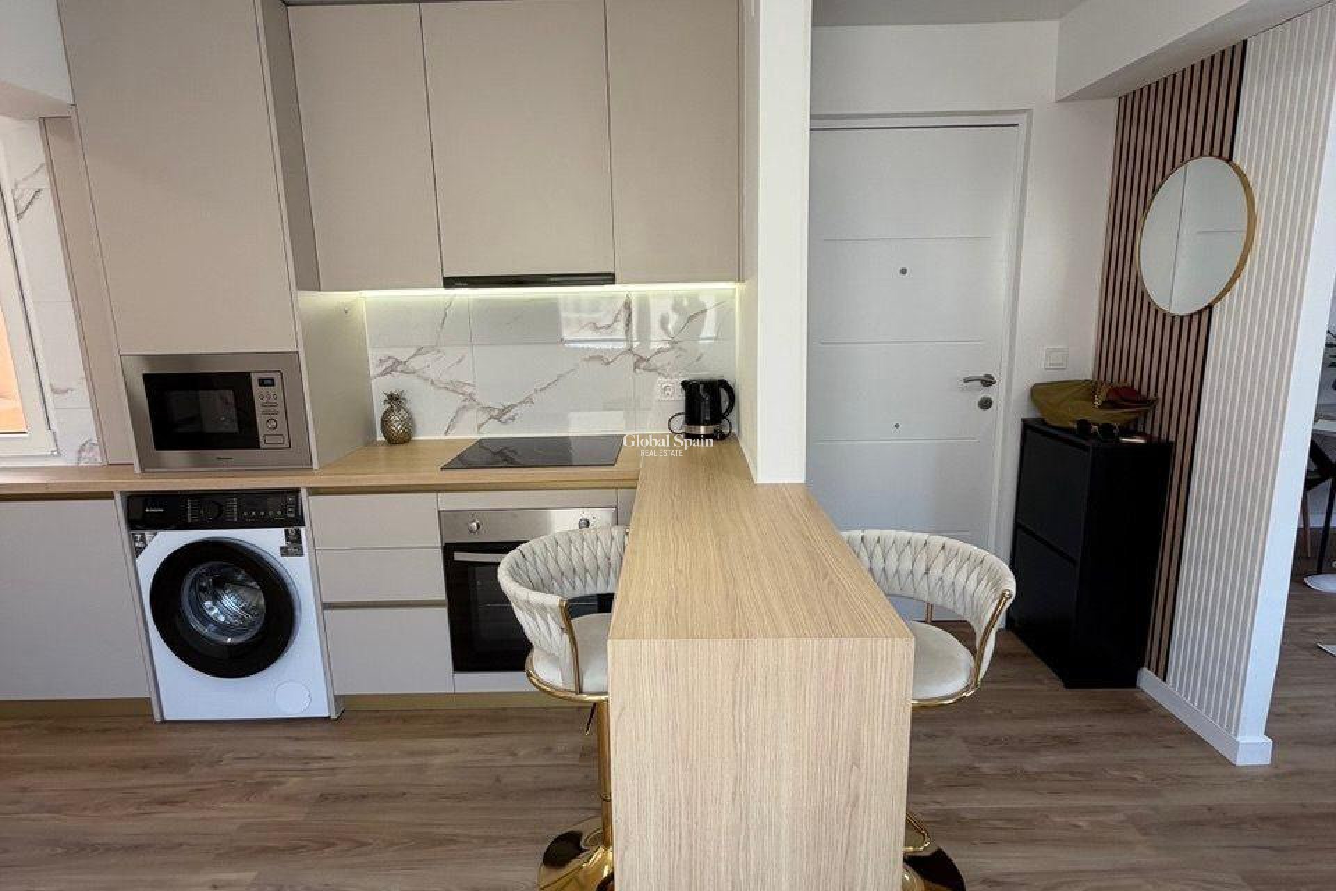 Venta - APARTAMENTO -
TORREVIEJA - Playa de los Locos