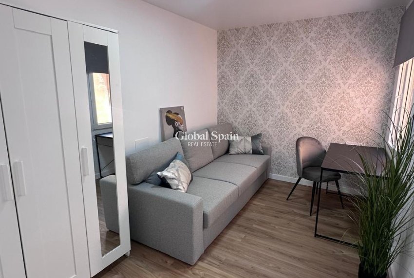 Venta - APARTAMENTO -
TORREVIEJA - Playa de los Locos