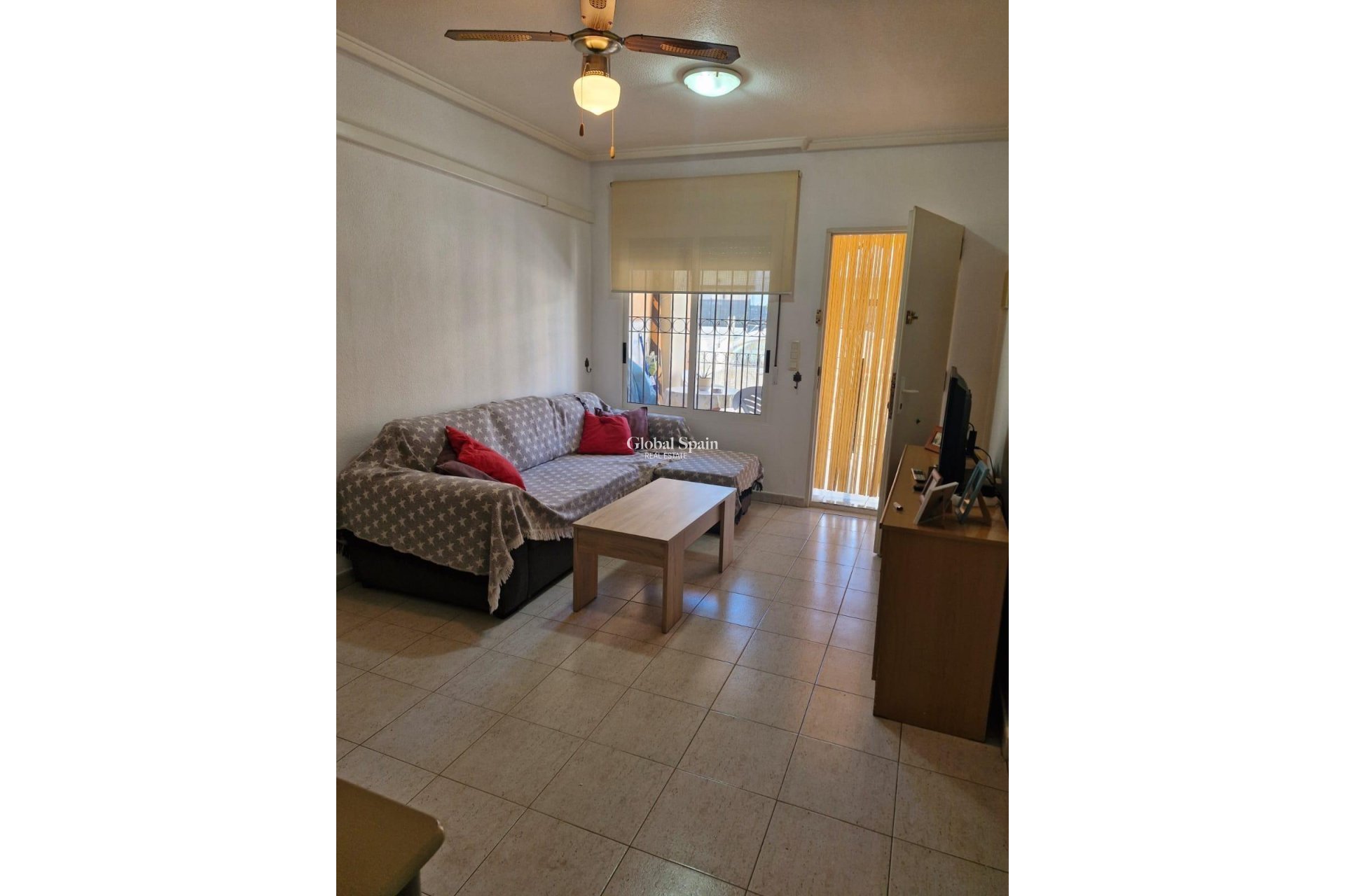 Venta - APARTAMENTO -
TORREVIEJA - Playa De Los Náufragos