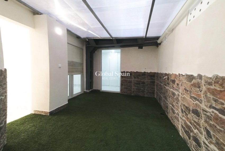 Venta - APARTAMENTO -
TORREVIEJA - Playa De Los Náufragos