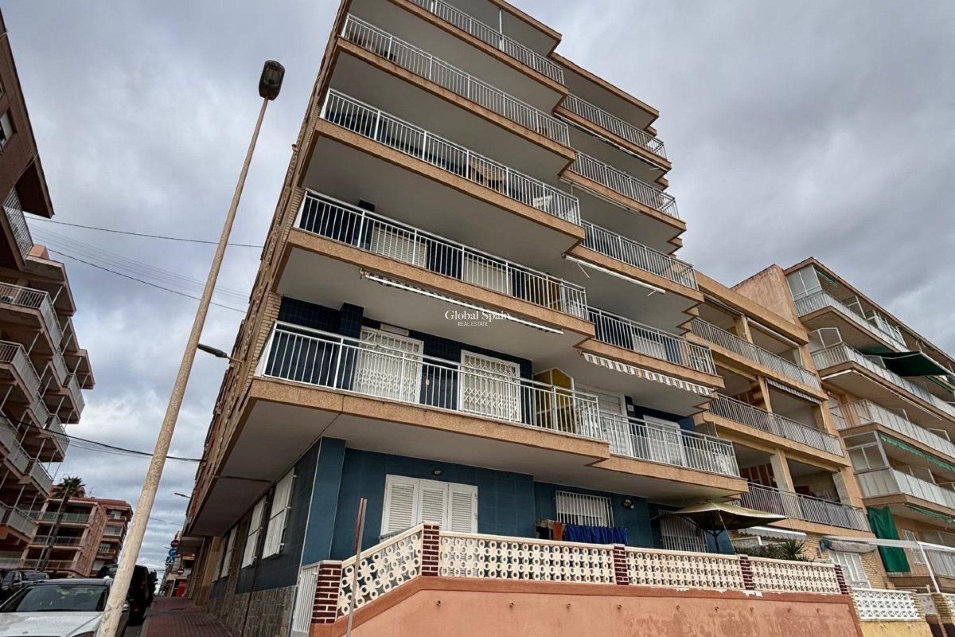 Venta - APARTAMENTO -
TORREVIEJA - Playa De Los Náufragos