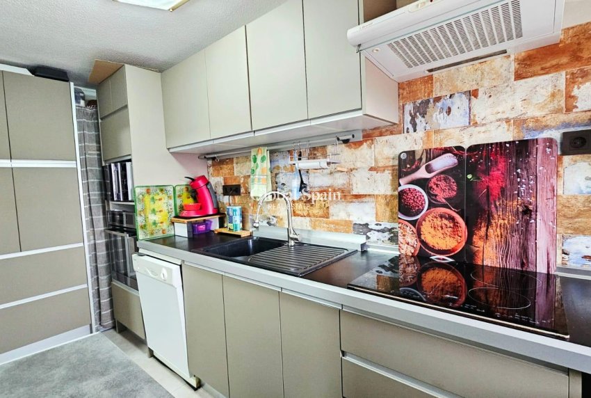 Venta - APARTAMENTO -
TORREVIEJA - Playa De Los Náufragos