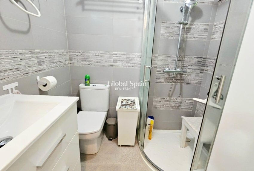 Venta - APARTAMENTO -
TORREVIEJA - Playa De Los Náufragos