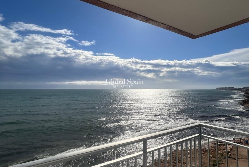 Venta - APARTAMENTO -
TORREVIEJA - Playa De Los Náufragos