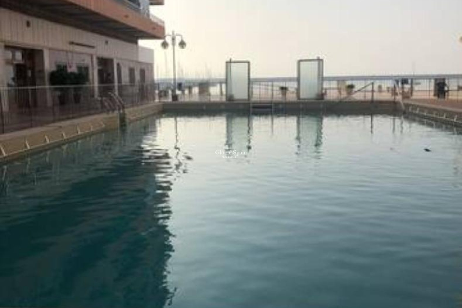 Venta - APARTAMENTO -
TORREVIEJA - Playa De Los Náufragos