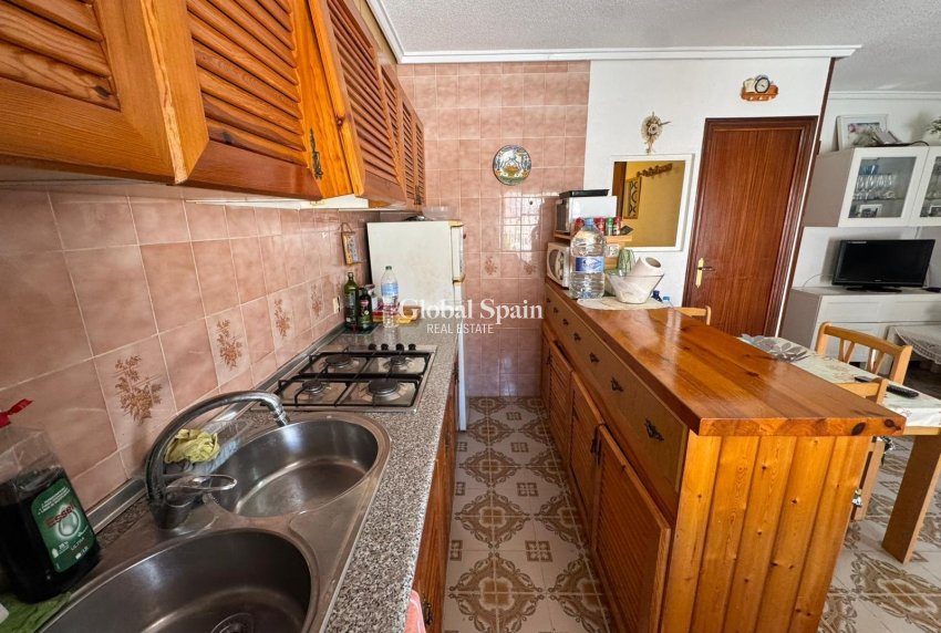 Venta - APARTAMENTO -
TORREVIEJA - Playa de los Naufragos