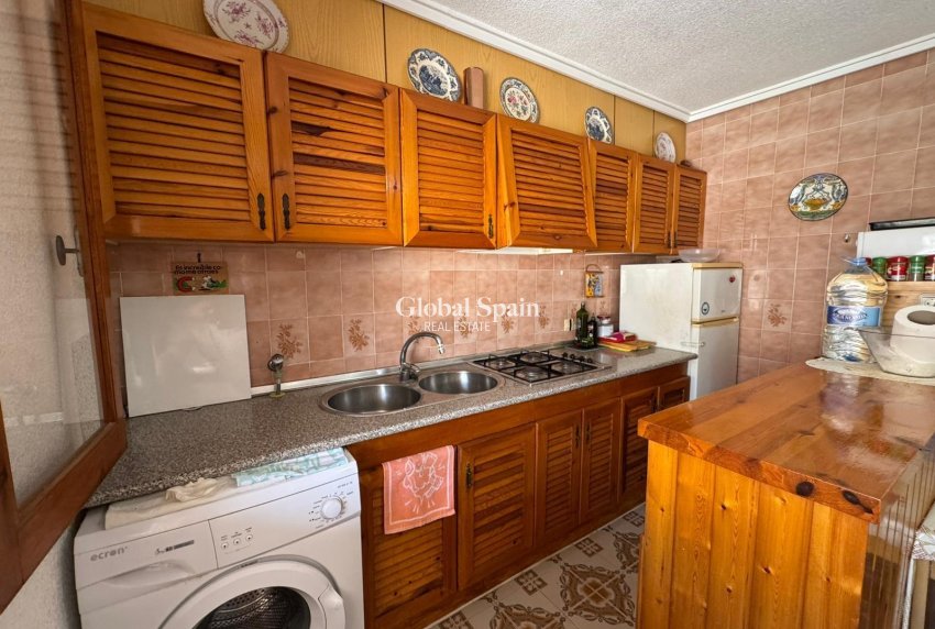 Venta - APARTAMENTO -
TORREVIEJA - Playa de los Naufragos