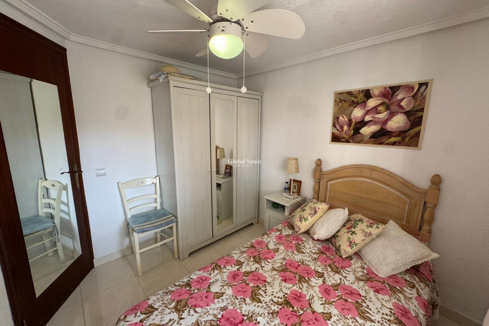 Venta - APARTAMENTO -
TORREVIEJA - Playa de los Naufragos