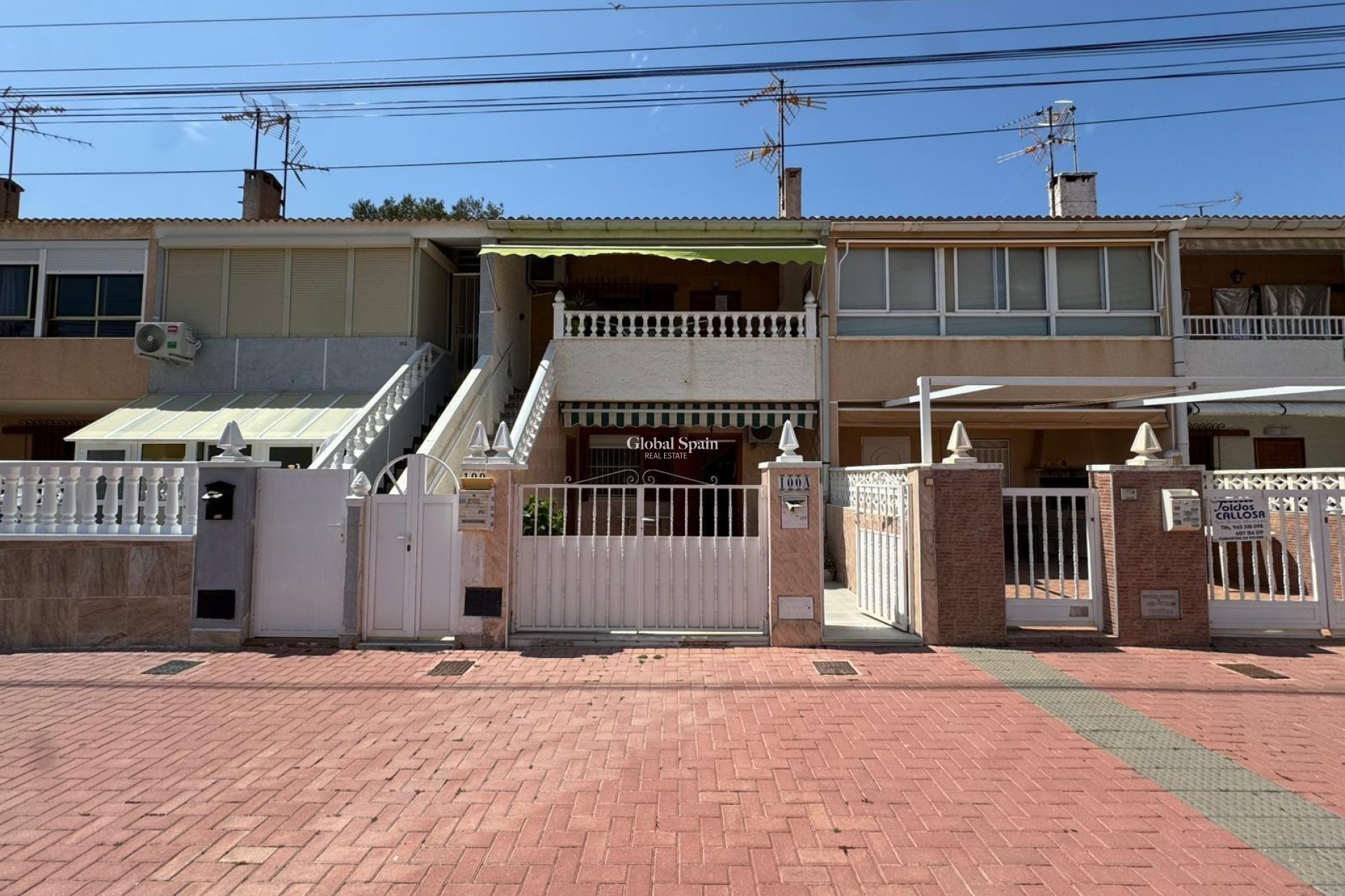 Venta - APARTAMENTO -
TORREVIEJA - Playa de los Naufragos
