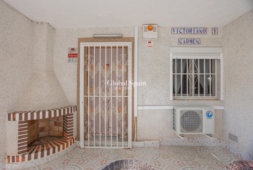 Venta - APARTAMENTO -
TORREVIEJA - Playa de los Naufragos