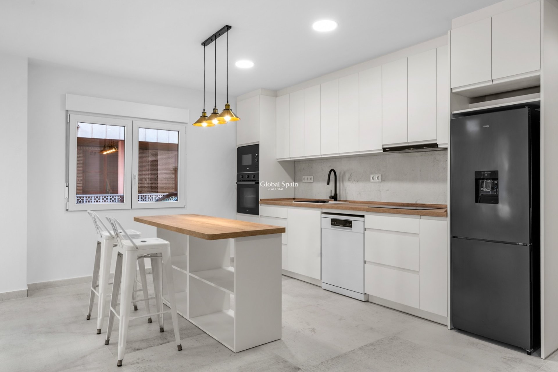 Venta - APARTAMENTO -
TORREVIEJA - Playa del Acequión