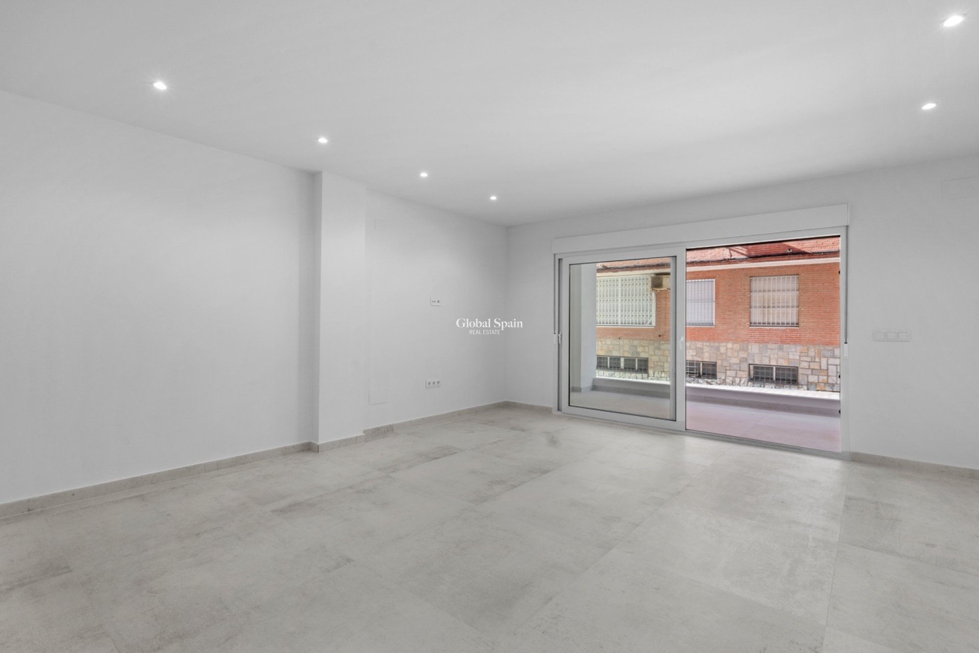Venta - APARTAMENTO -
TORREVIEJA - Playa del Acequión