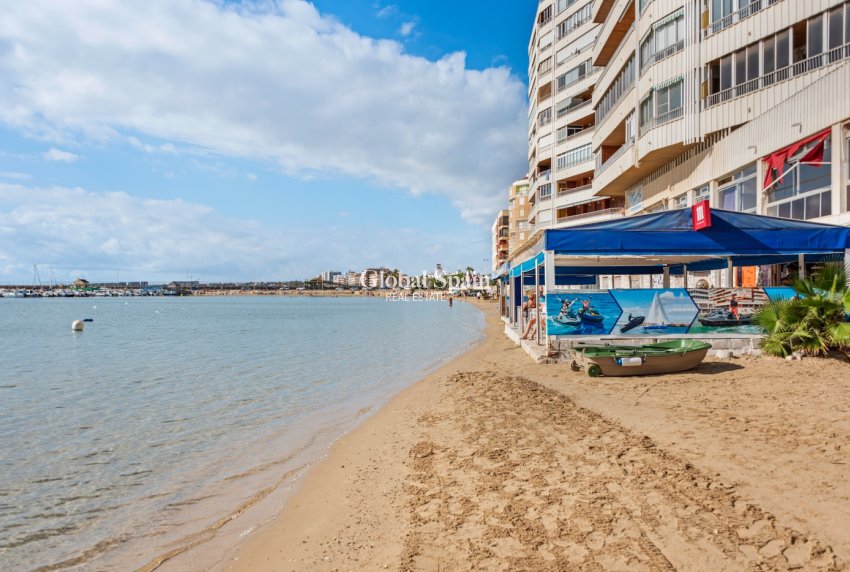 Venta - APARTAMENTO -
TORREVIEJA - Playa del Acequión
