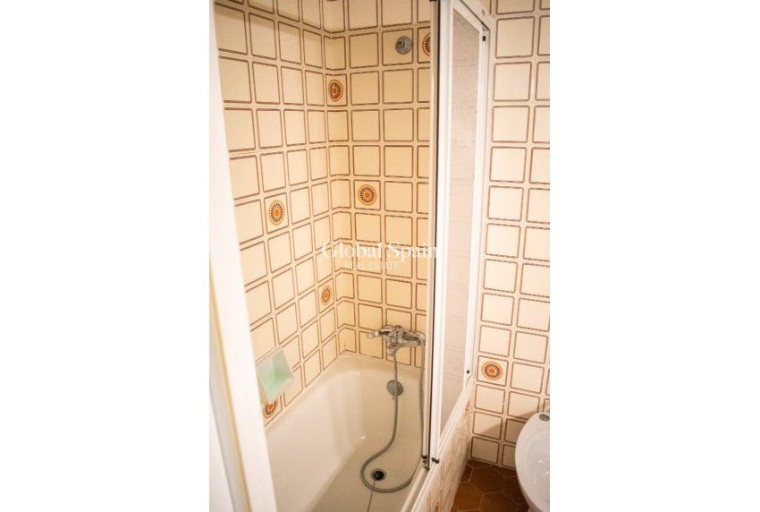 Venta - APARTAMENTO -
TORREVIEJA - Playa del Cura