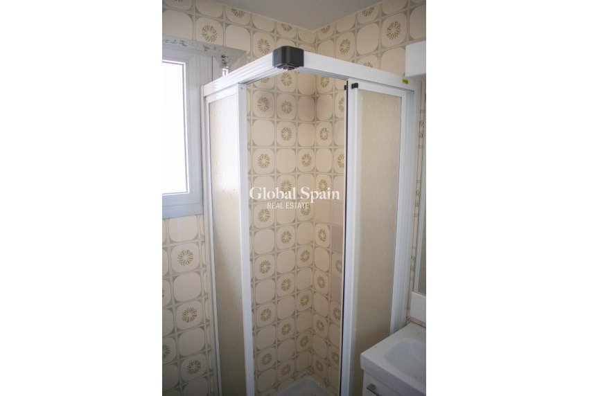 Venta - APARTAMENTO -
TORREVIEJA - Playa del Cura