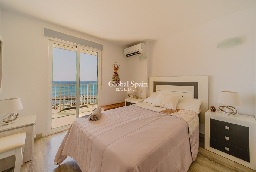 Venta - Apartamento -
TORREVIEJA - Playa del cura