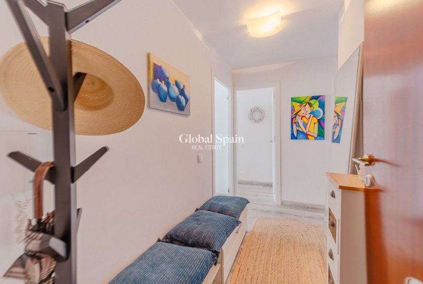 Venta - Apartamento -
TORREVIEJA - Playa del cura