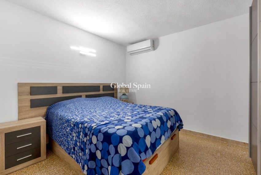 Venta - Apartamento -
TORREVIEJA - Playa del cura