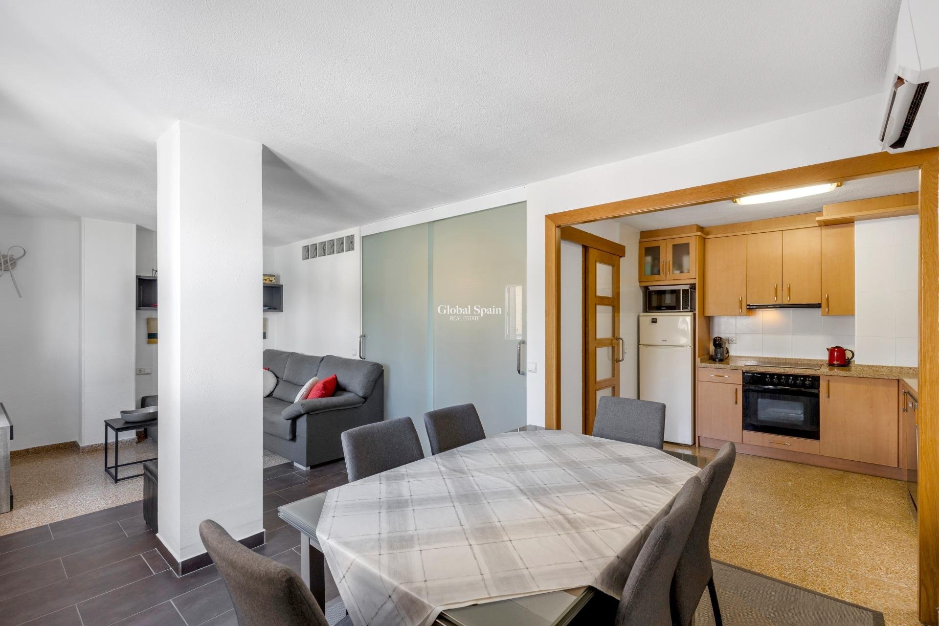 Venta - APARTAMENTO -
TORREVIEJA - Playa del cura