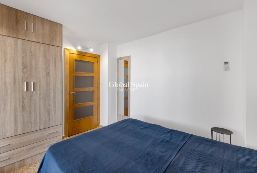 Venta - APARTAMENTO -
TORREVIEJA - Playa del cura