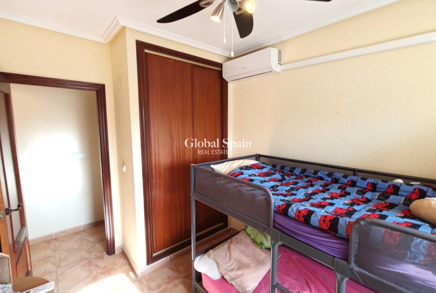 Venta - APARTAMENTO -
TORREVIEJA - Playa del Cura