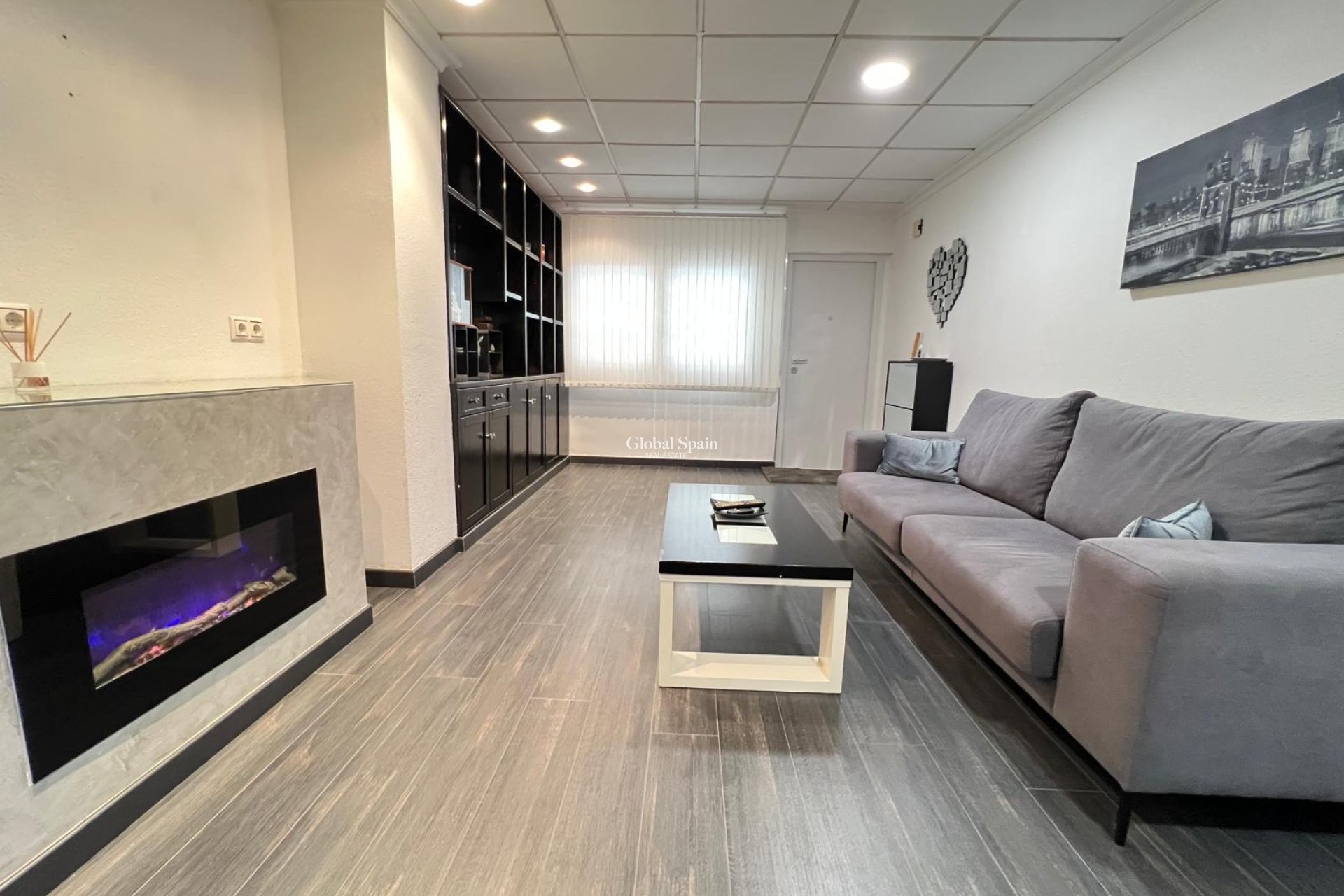 Venta - APARTAMENTO -
TORREVIEJA - Playa del Cura