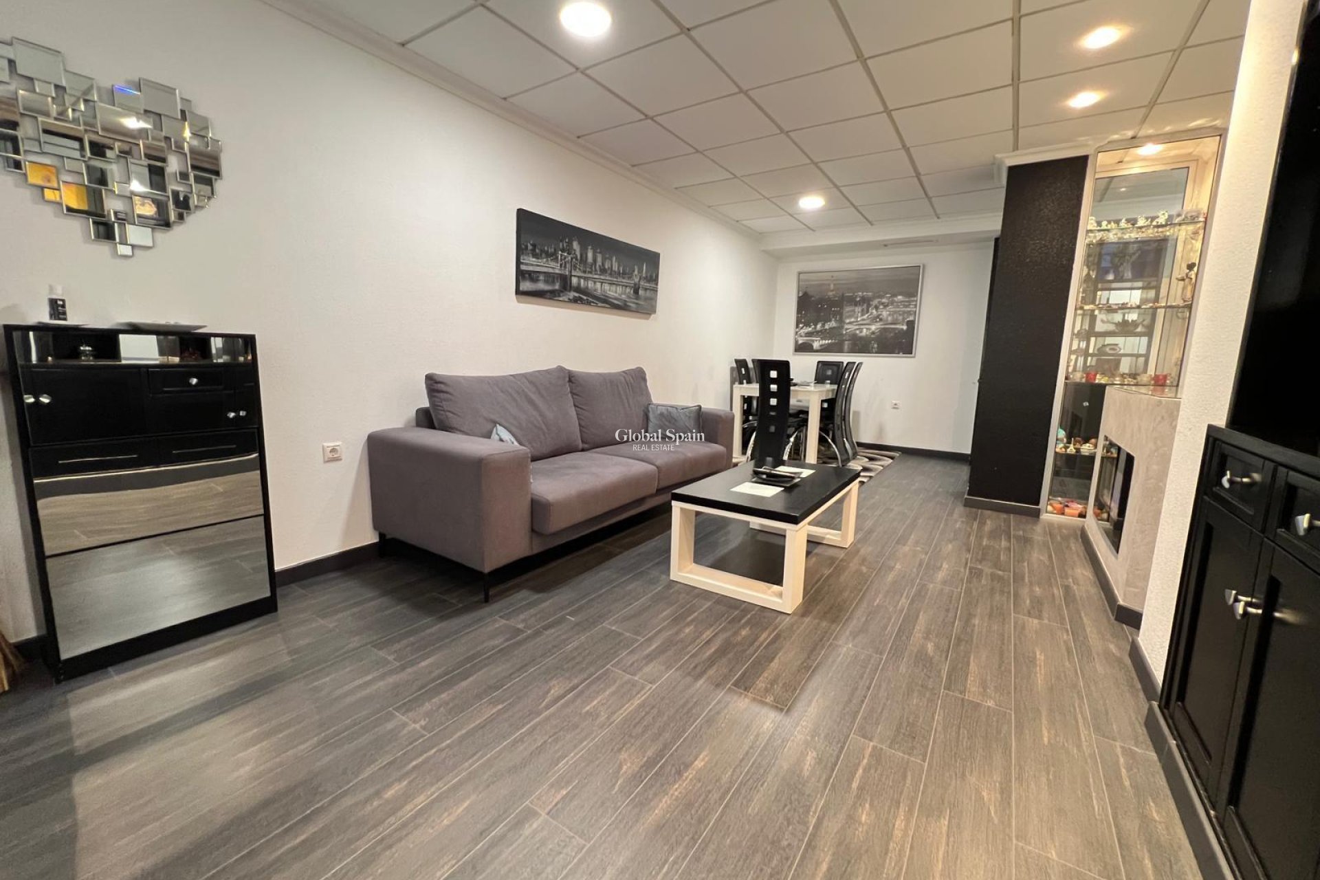 Venta - APARTAMENTO -
TORREVIEJA - Playa del Cura