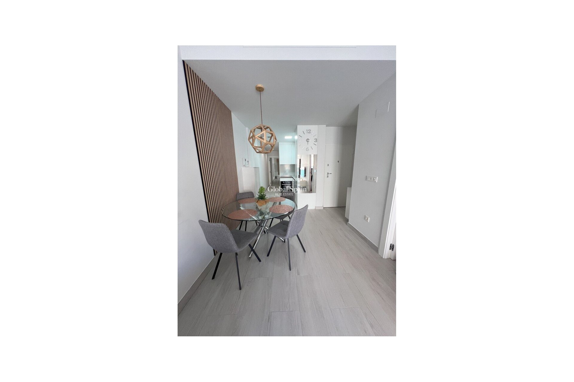 Venta - APARTAMENTO -
TORREVIEJA - Playa del Cura