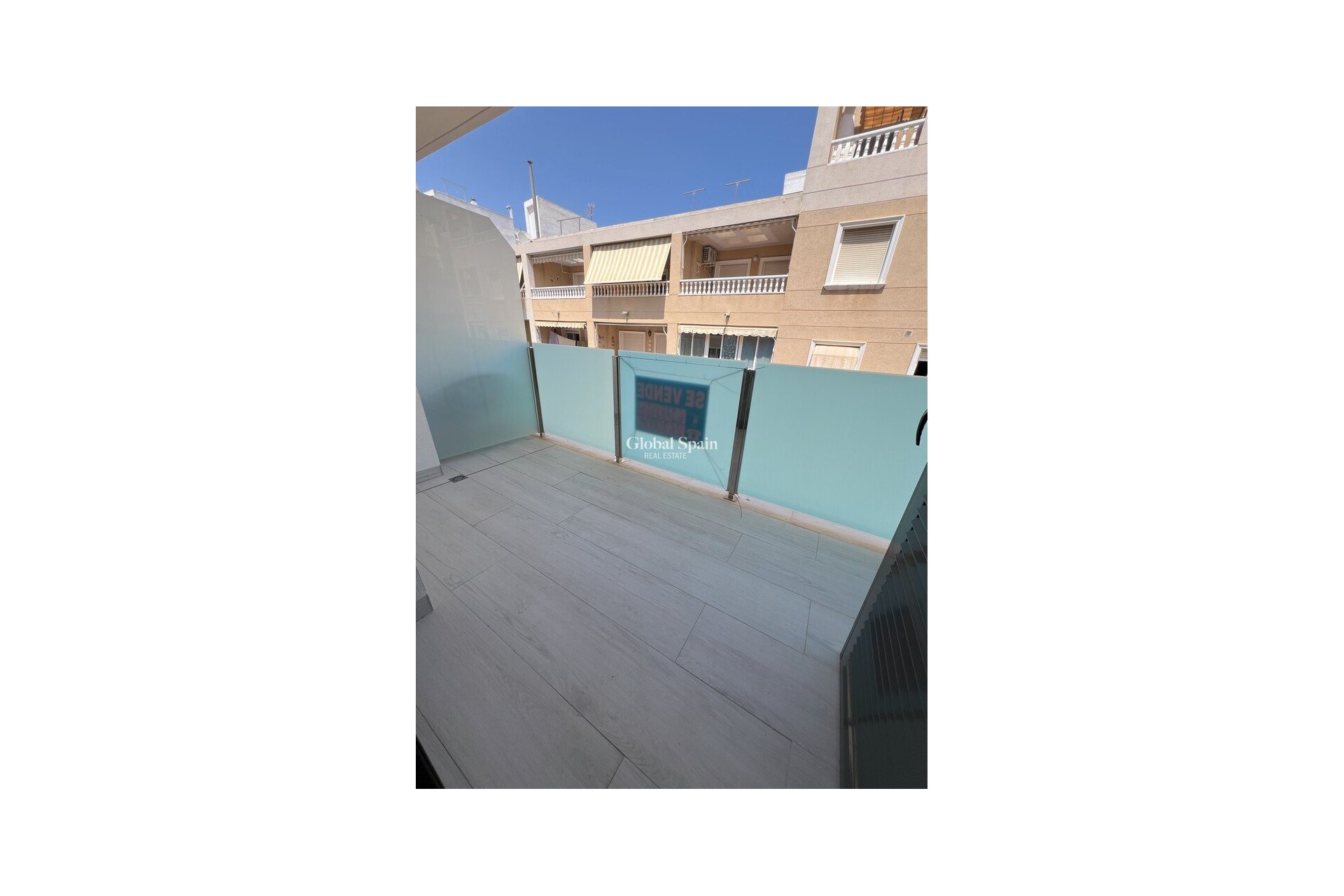 Venta - APARTAMENTO -
TORREVIEJA - Playa del Cura