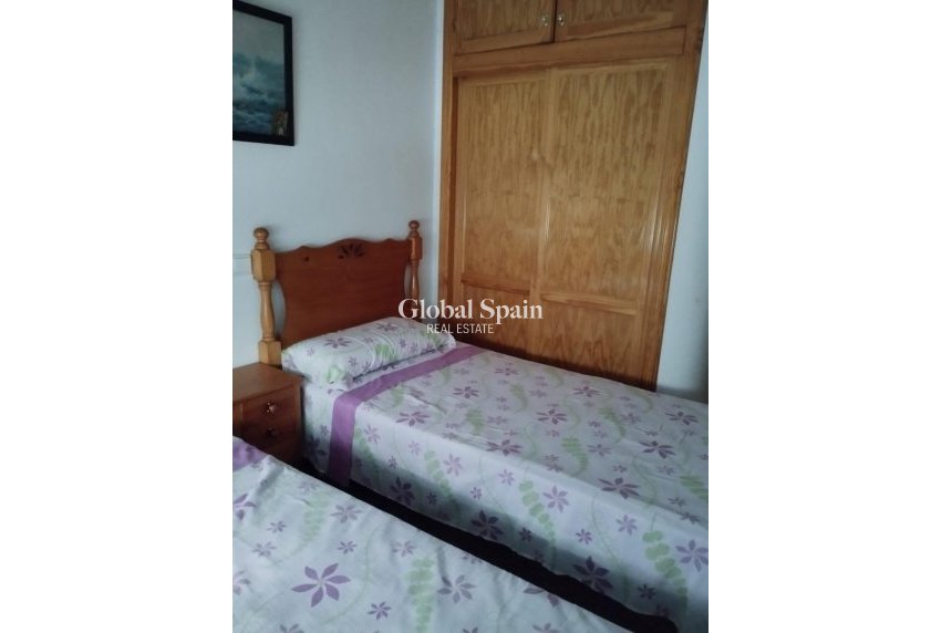 Venta - APARTAMENTO -
TORREVIEJA - Playa del Cura